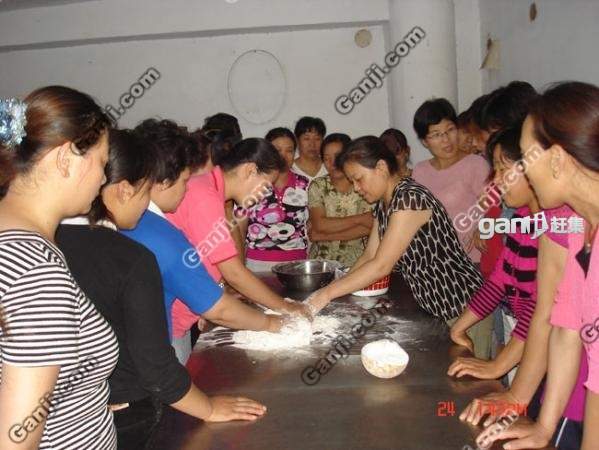 寶安專業(yè)育嬰師 寶安保姆 寶安鐘點(diǎn)工-名流家政 寶安育嬰師 寶安家政公司