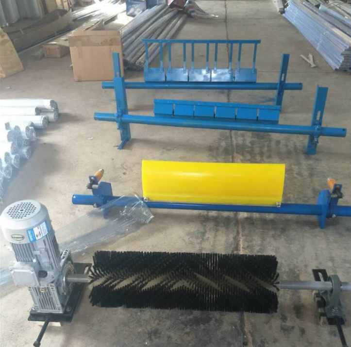 廠家熱銷 毛刷清掃器 電動清掃器，動力和無動力清掃器