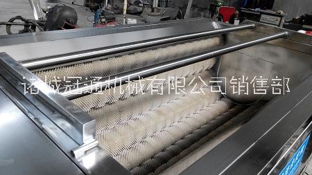 冠通供應(yīng)毛刷清洗機(jī) 蘿卜清洗機(jī)廠家直銷