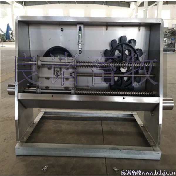 豬場用喂料線用料塔 鍍鋅板料塔自動喂料線價格 良諸自動喂料線 豬用自動喂料線