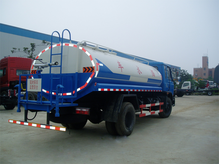 東風145灑水車工地灑水車10噸綠化大型環(huán)保綠化噴灑車