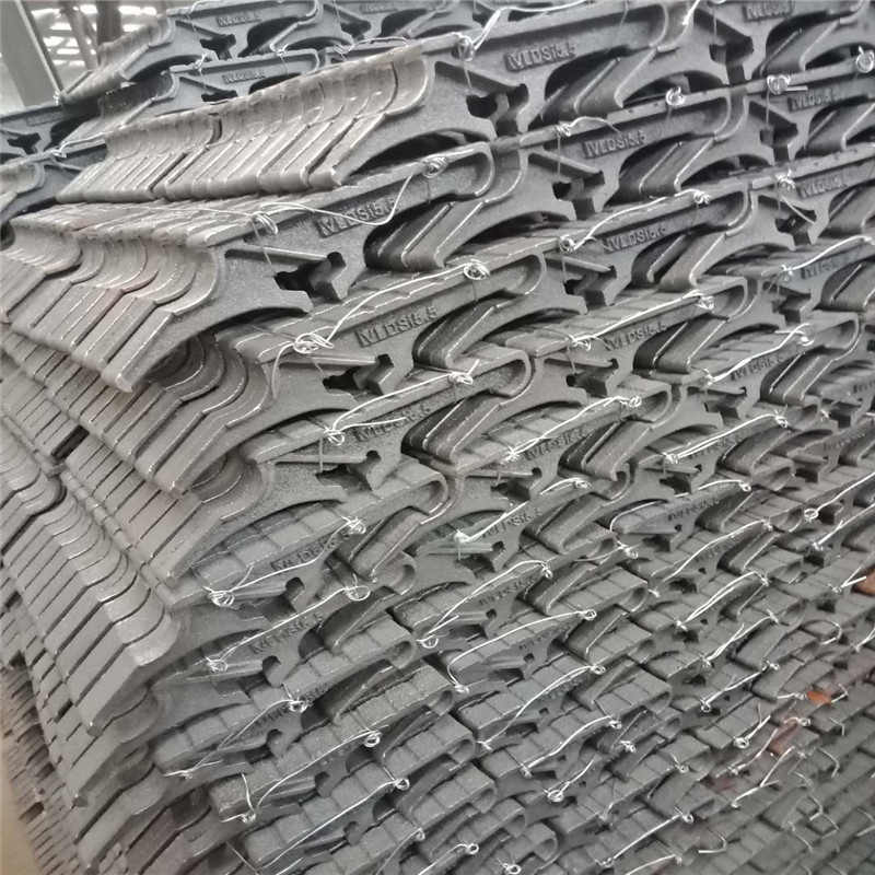 現(xiàn)貨大量供應(yīng)鍋爐配件耐熱高硅爐排片 馬鋼 鑄鐵優(yōu)質(zhì)雙圓爐排片