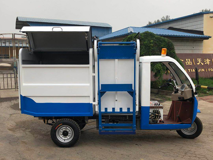 陜西安康市鉤臂式垃圾車多少錢一輛小型垃圾清運車生產(chǎn)廠家