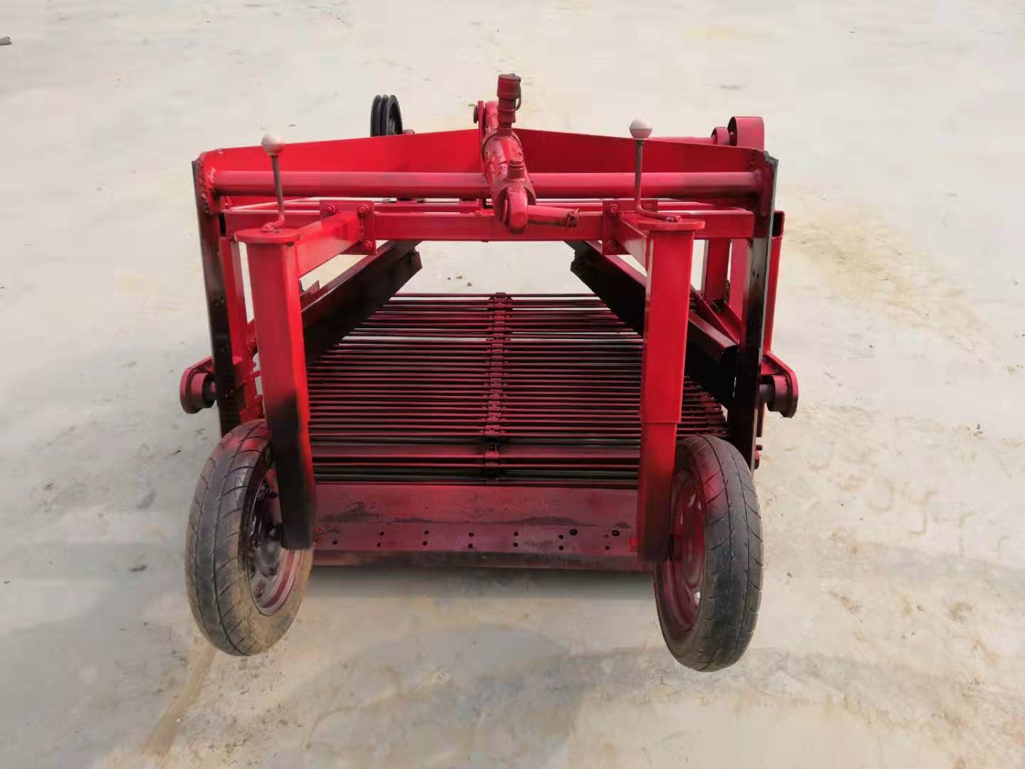 河北前置藥材 大蒜收獲機(jī)供應(yīng)商