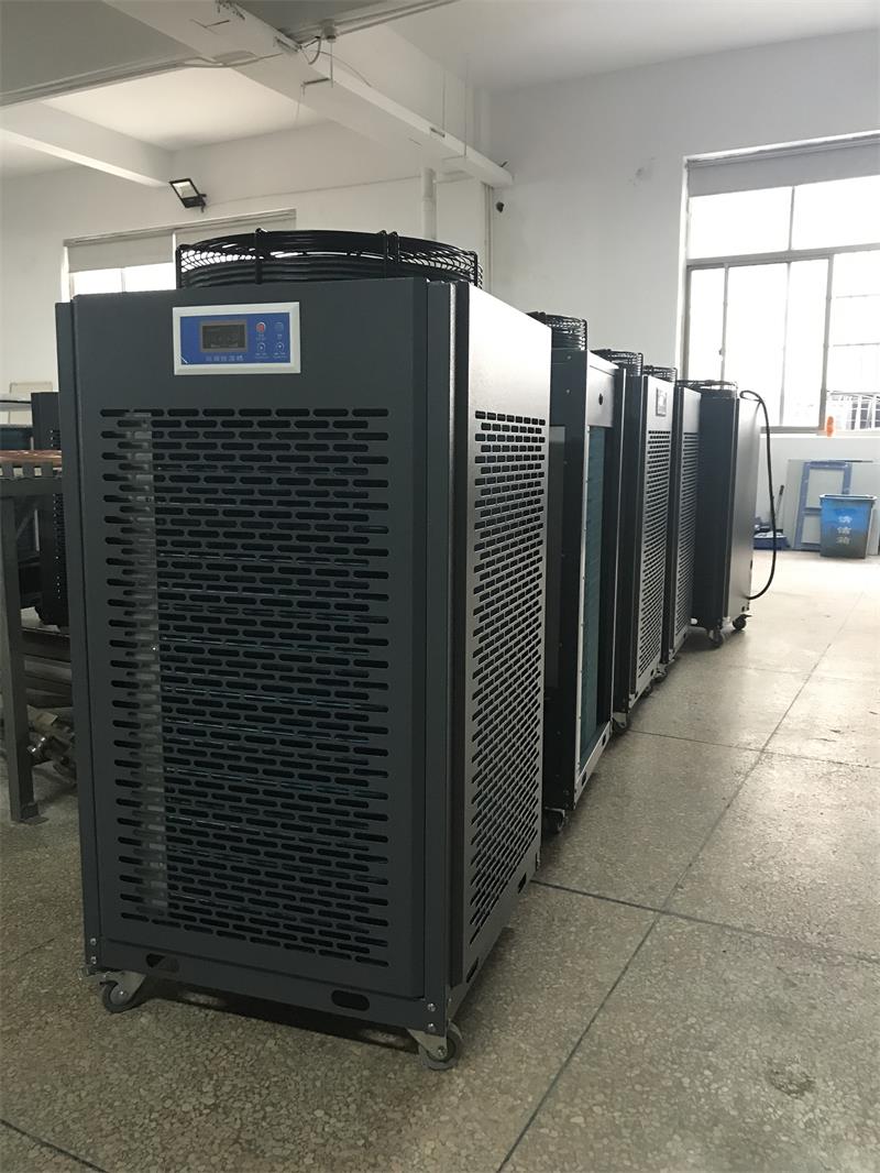 深圳水性漆耐高溫烘干設(shè)備噴烤漆房