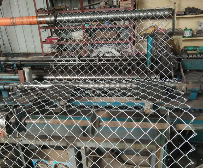 供應(yīng)不銹鋼勾花網(wǎng)A優(yōu)質(zhì)勾花網(wǎng)