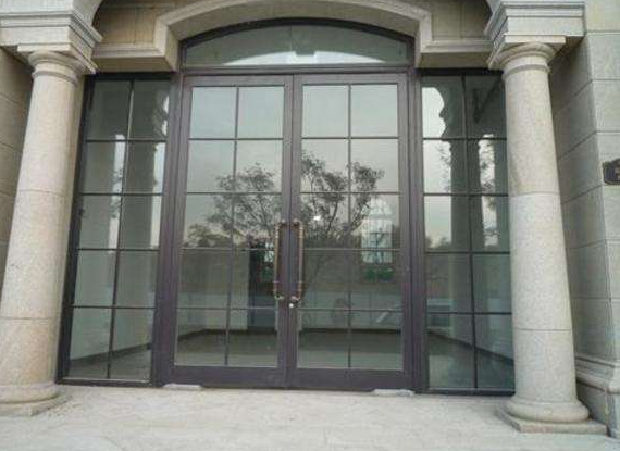 可以節(jié)約空調(diào)能源、降低噪音、防風、防塵 青島地簧門廠家 訂做批發(fā)工程安裝