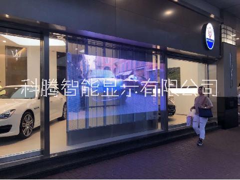 P3.9 LED透明屏金六福山東案例