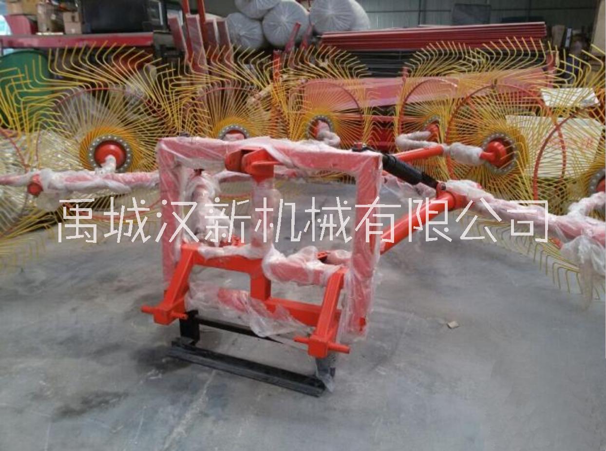 拖拉機(jī)懸掛牽引式指盤式 圓盤摟草機(jī)*惠