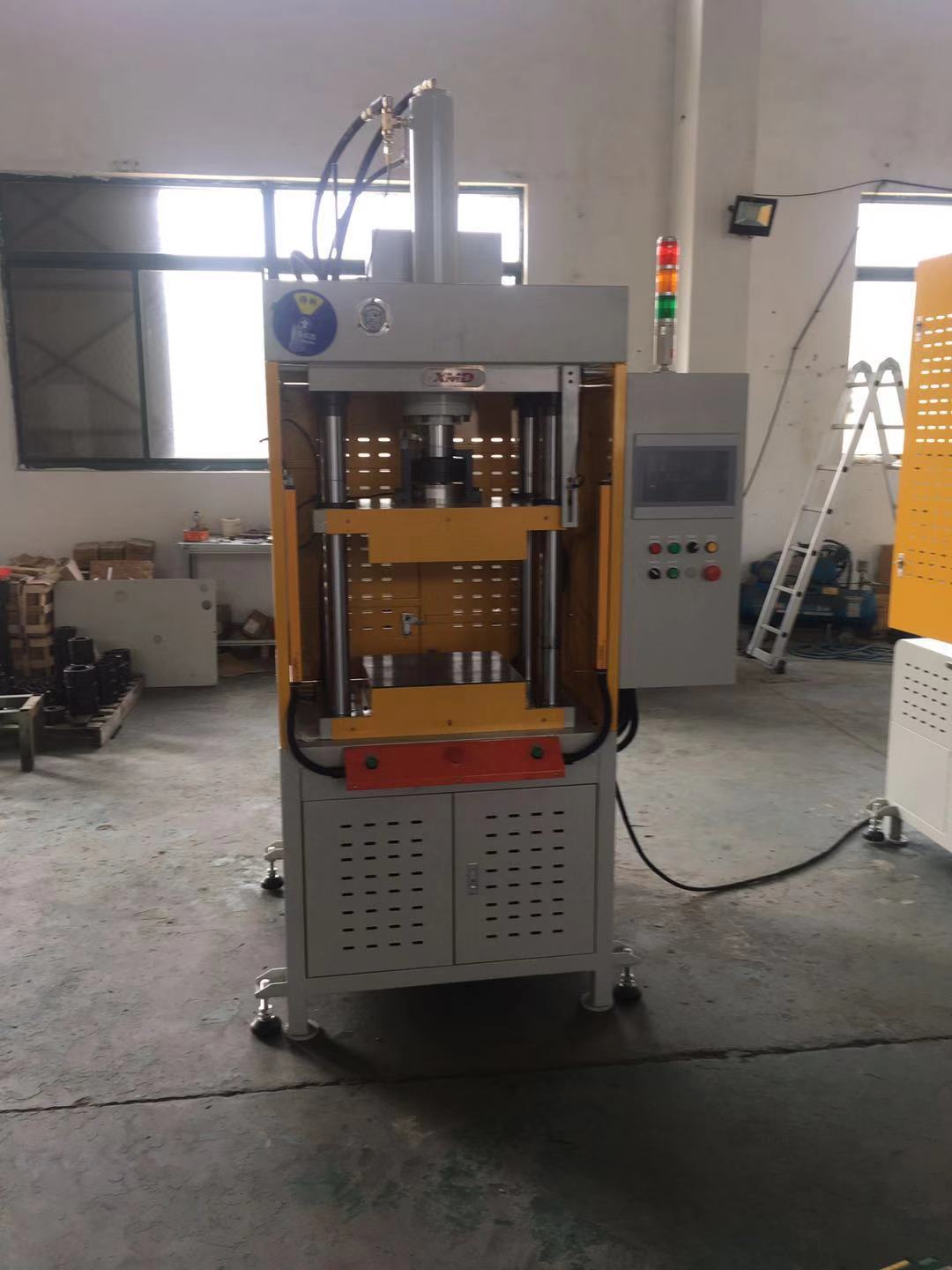 環(huán)保節(jié)能伺服油壓機