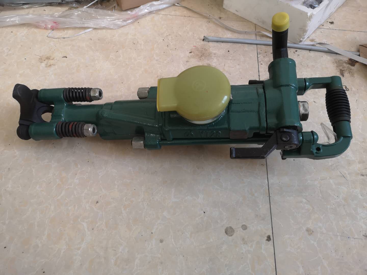 YT28氣腿式鑿巖機(jī)@尚志YT28氣腿式鑿巖機(jī)@YT28氣腿式鑿巖機(jī)生產(chǎn)廠家