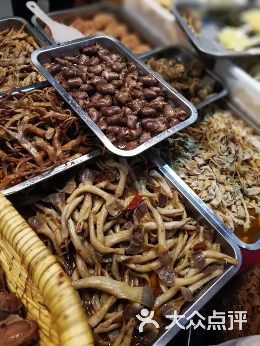 現(xiàn)撈鴨脖的價格+現(xiàn)撈鴨脖的圖片+現(xiàn)撈鴨脖配方+北京總部現(xiàn)撈培訓中心