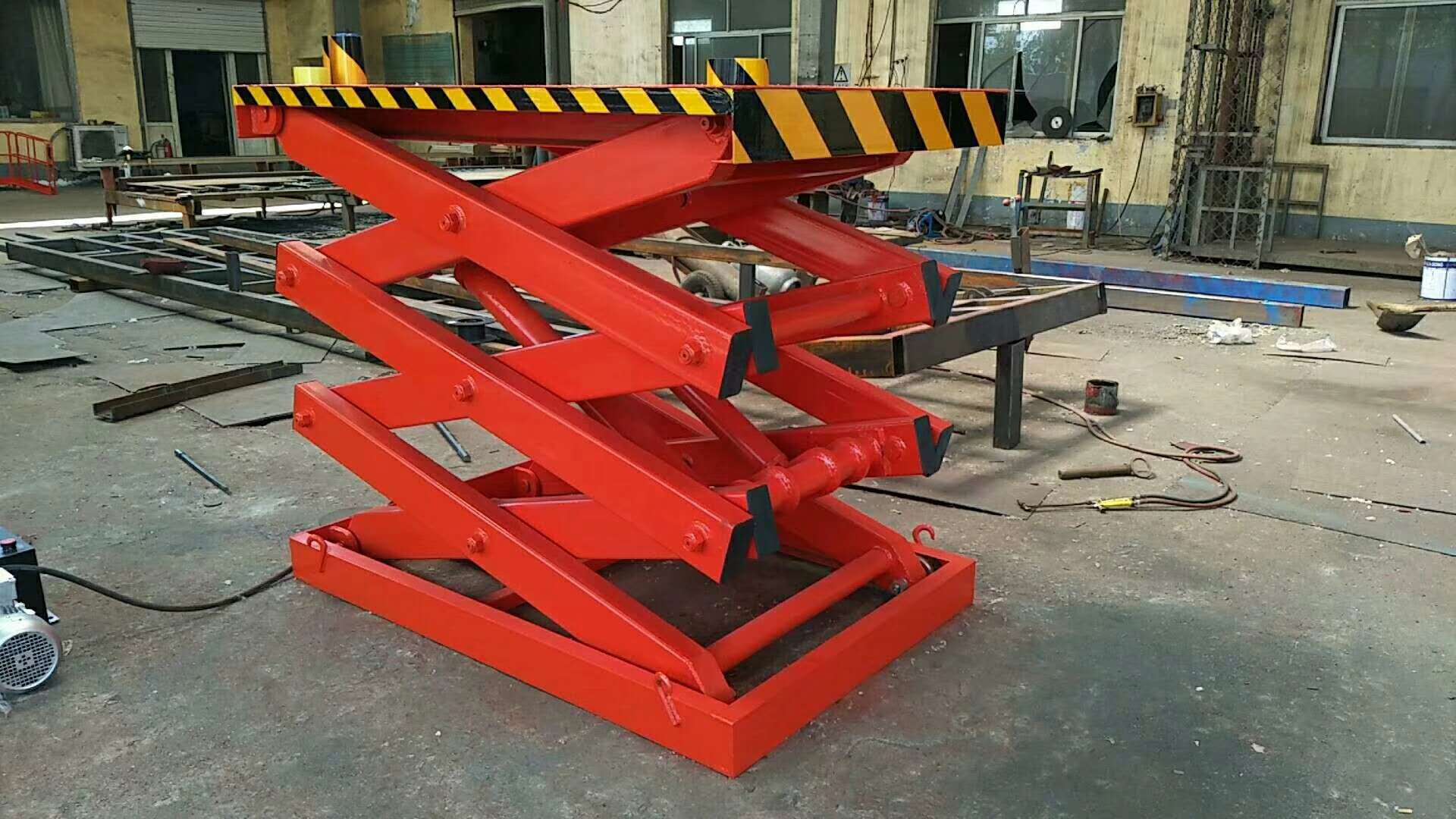 移動剪叉式升降機廠家_剪叉式升降機價格_升降機批發(fā)價格