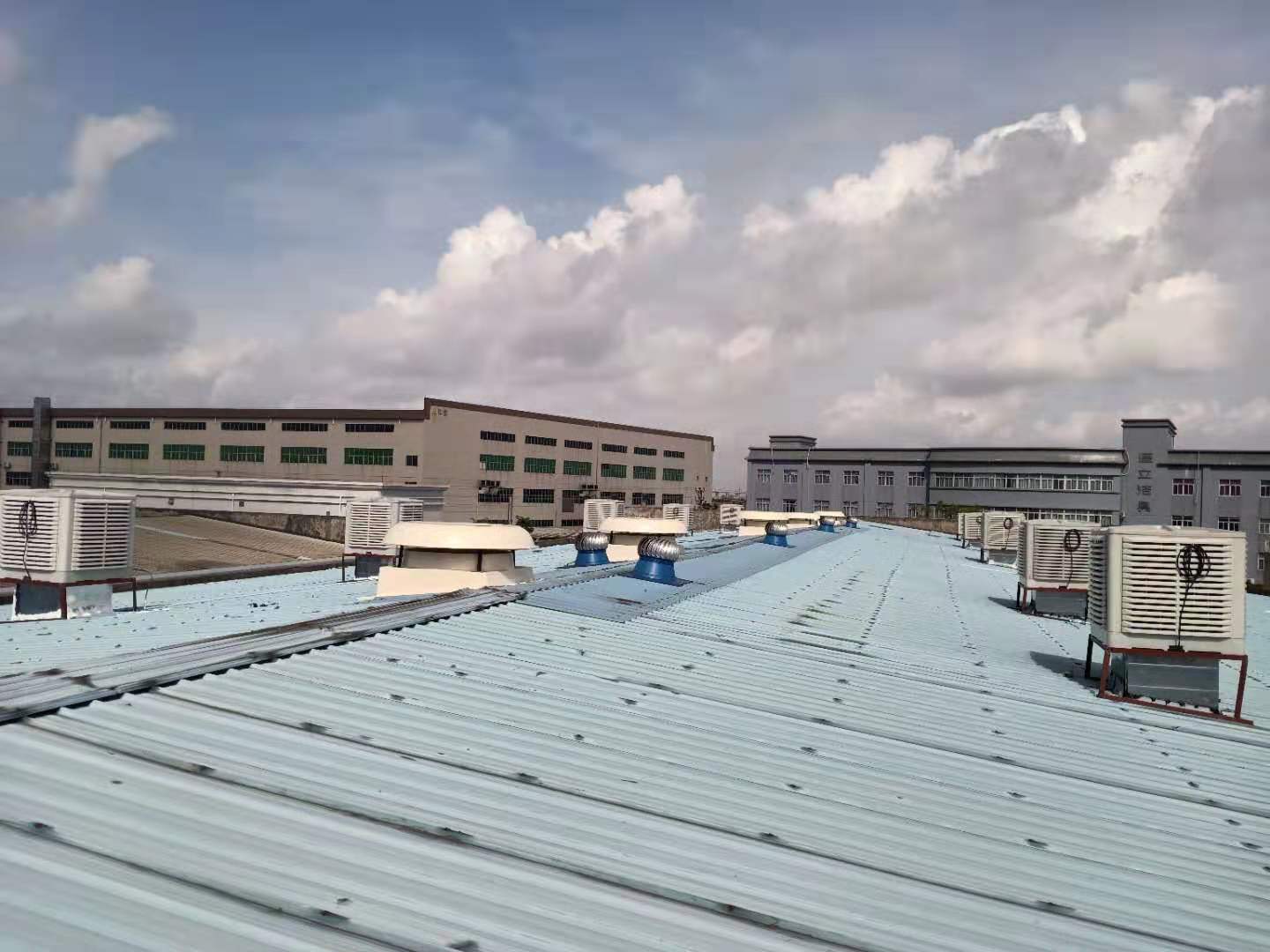 鋼結(jié)構(gòu)廠房通風(fēng)降溫/高溫車間降溫水冷風(fēng)機(jī)/30000風(fēng)量環(huán)?？照{(diào)