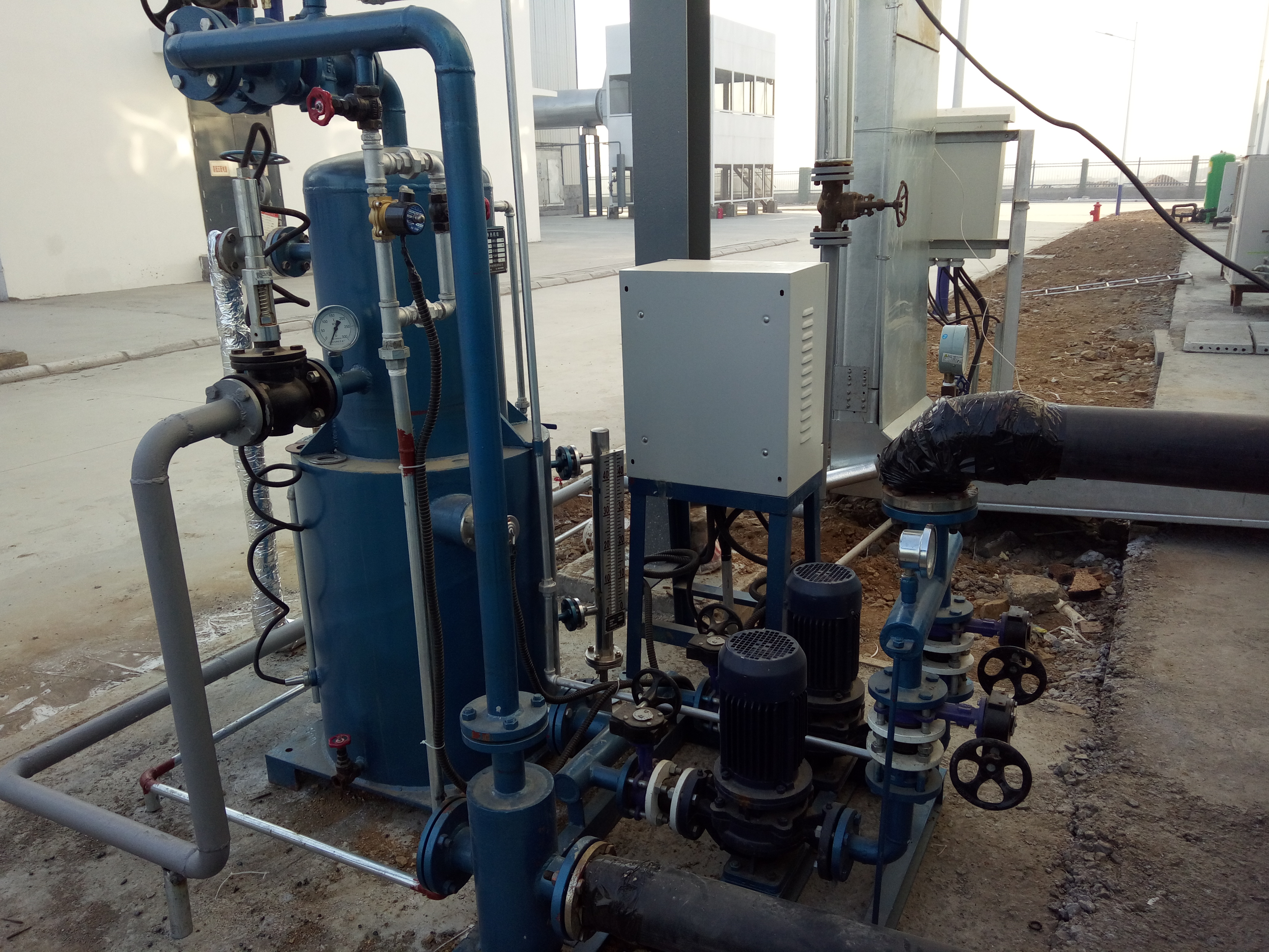 供應(yīng)汽水直混式換熱器 小型供暖機(jī)組 汽水換熱器