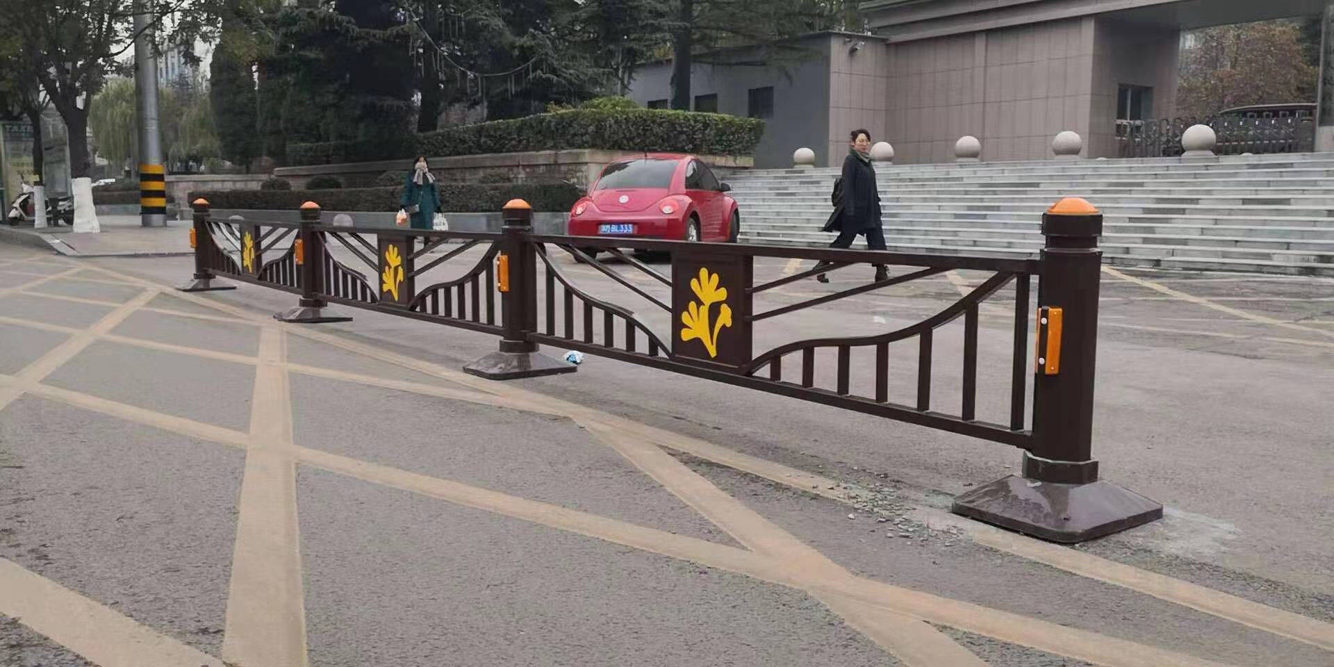 安徽蒙城花式護(hù)欄2 報(bào)價(jià) 直銷(xiāo) 生產(chǎn)廠(chǎng)家 電話(huà) 哪家好 供貨商 順泰交通科技?xì)g迎來(lái)電咨詢(xún)