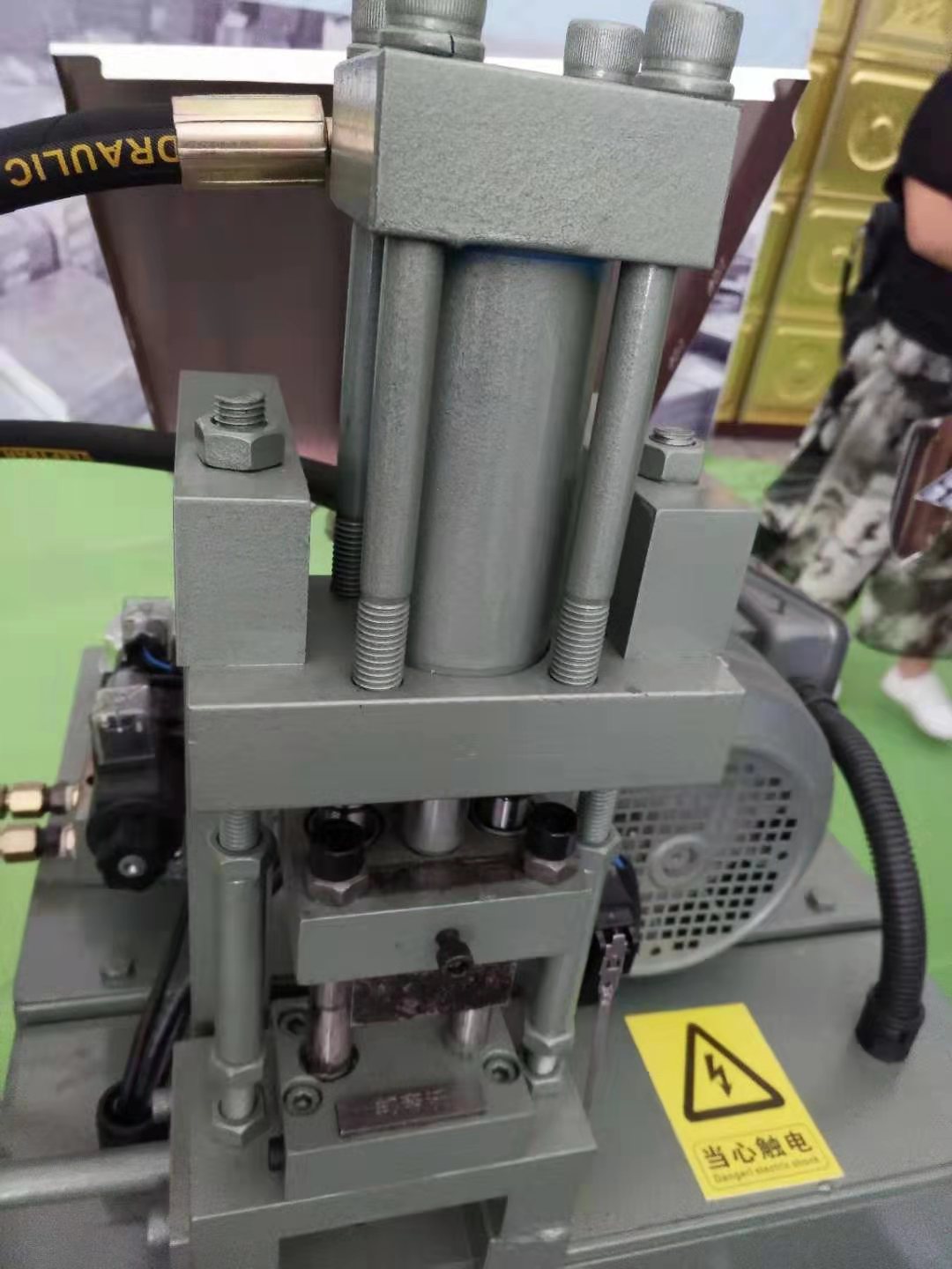 山東集成吊頂液壓打標(biāo)機(jī)價格-濟(jì)南集成吊頂液壓打標(biāo)機(jī)廠家批發(fā)集成吊頂液壓打標(biāo)機(jī)