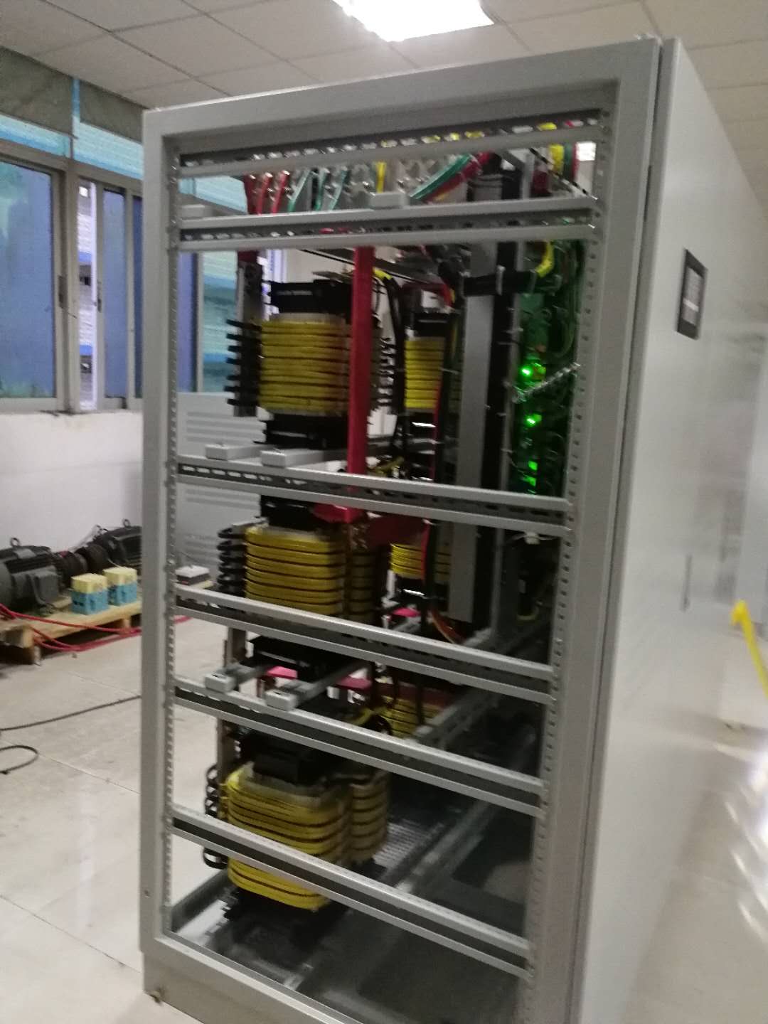 海德堡印刷機(jī)*穩(wěn)壓器報(bào)價(jià) 250KVA印刷機(jī)*穩(wěn)壓器報(bào)價(jià)