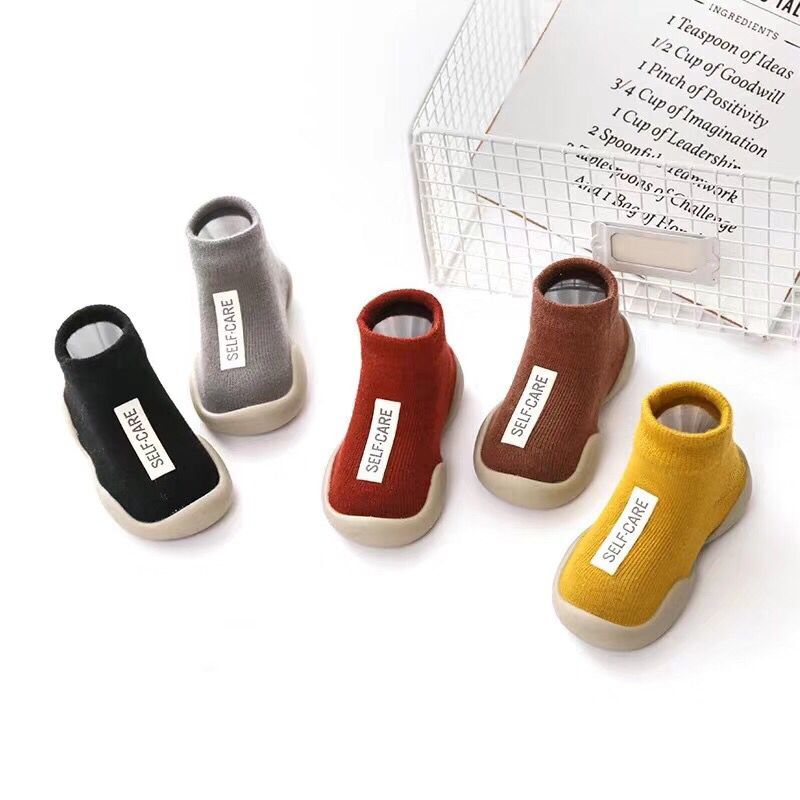 廠家直銷2019新款卡通花型設計寶寶*學步鞋