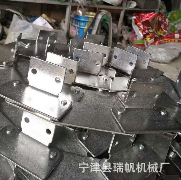 寧津廠家不銹鋼多規(guī)格鏈條耐磨損工業(yè)起重輸送鏈條可定制滾珠鏈條