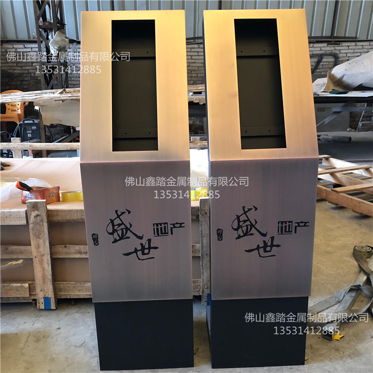 落地不銹鋼門口機(jī)立柱多種定制款式