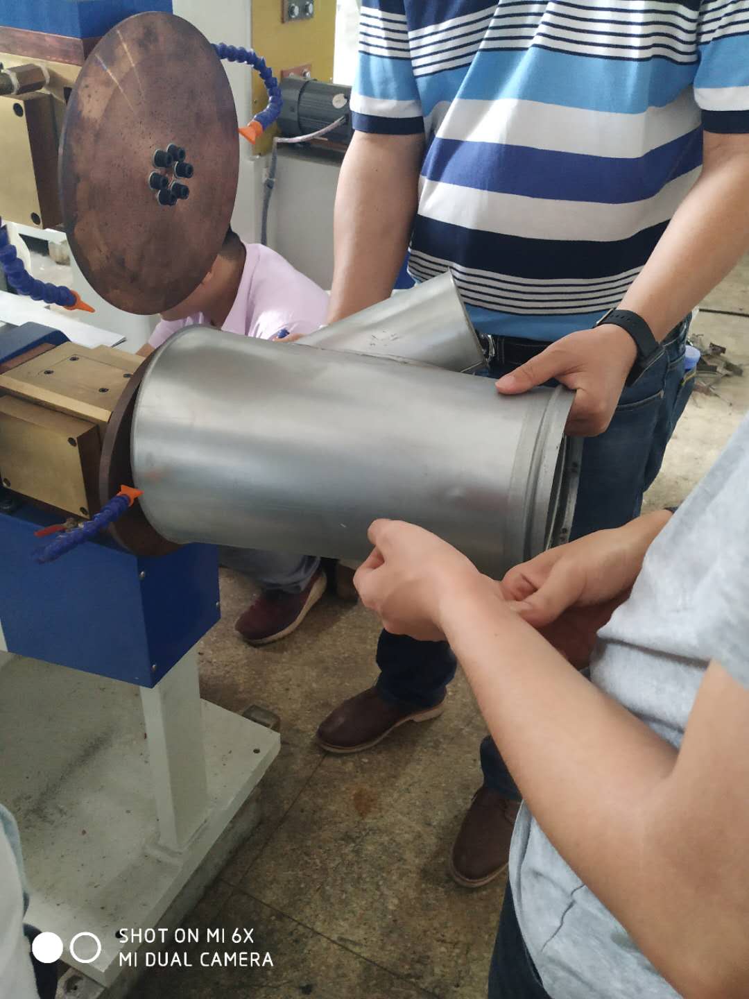 鍍鋅板自動(dòng)滾焊機(jī)縫焊機(jī) 自動(dòng)化焊接設(shè)備鍍鋅板焊機(jī)