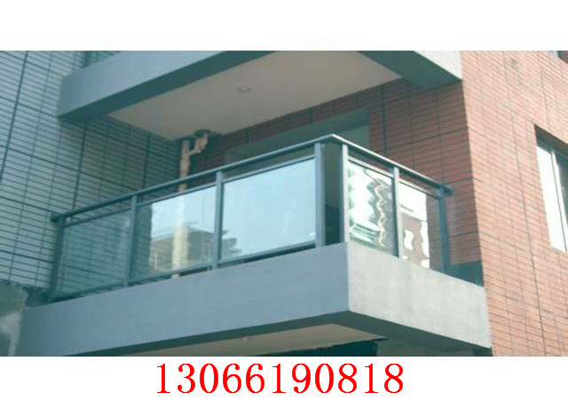 廣東鋅鋼玻璃陽臺(tái)護(hù)欄