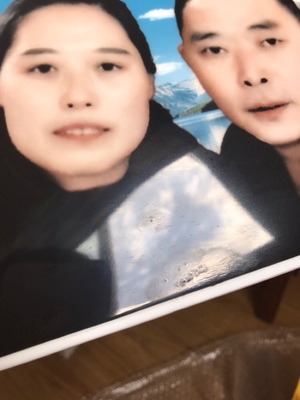 過世人的照片刻在墓碑上陶瓷相片制作廠家    墓碑上的照片  墓碑照片價格