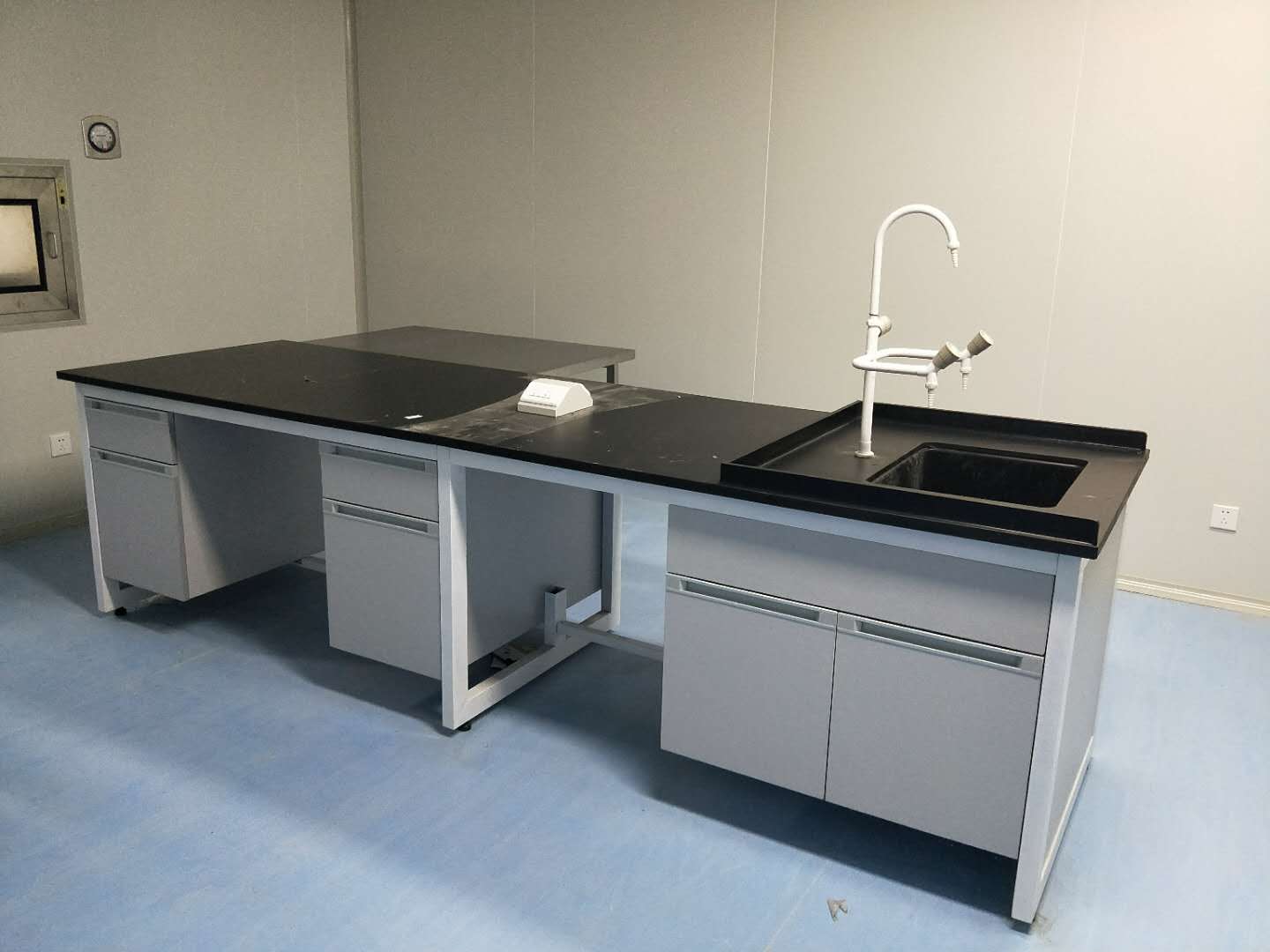 四川實驗臺 四川實驗家具 四川通風柜 家具空氣凈化工程 實驗臺維修