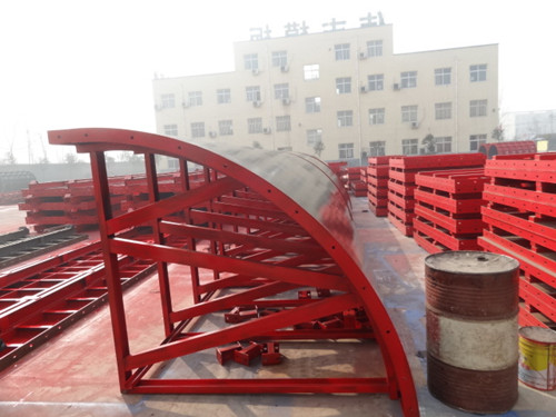 大型橋梁鋼模板安裝要點(diǎn)及使用方法