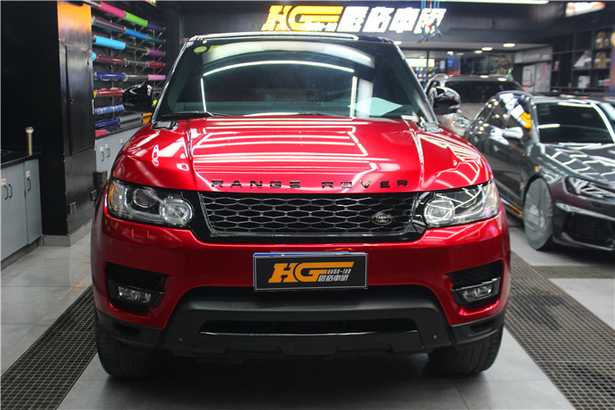 美國進(jìn)口  長沙改色膜路虎車貼膜  路虎攬運(yùn)全車貼水晶烈焰紅 汽車全身貼膜