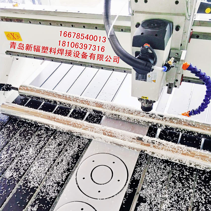 塑料板材雕刻機(jī)廠家 青島新輻電腦數(shù)控雕刻機(jī) 精密木工雕刻機(jī)