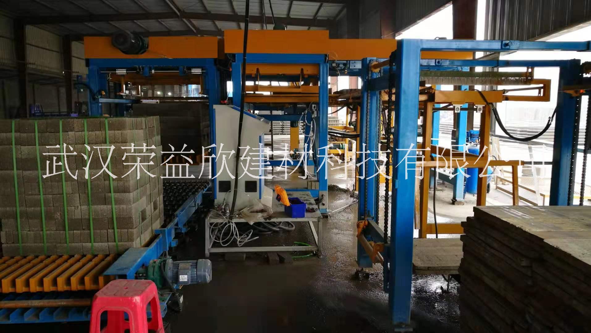碼磚機(jī)，全自動(dòng)碼磚機(jī)，收磚機(jī)工作原理