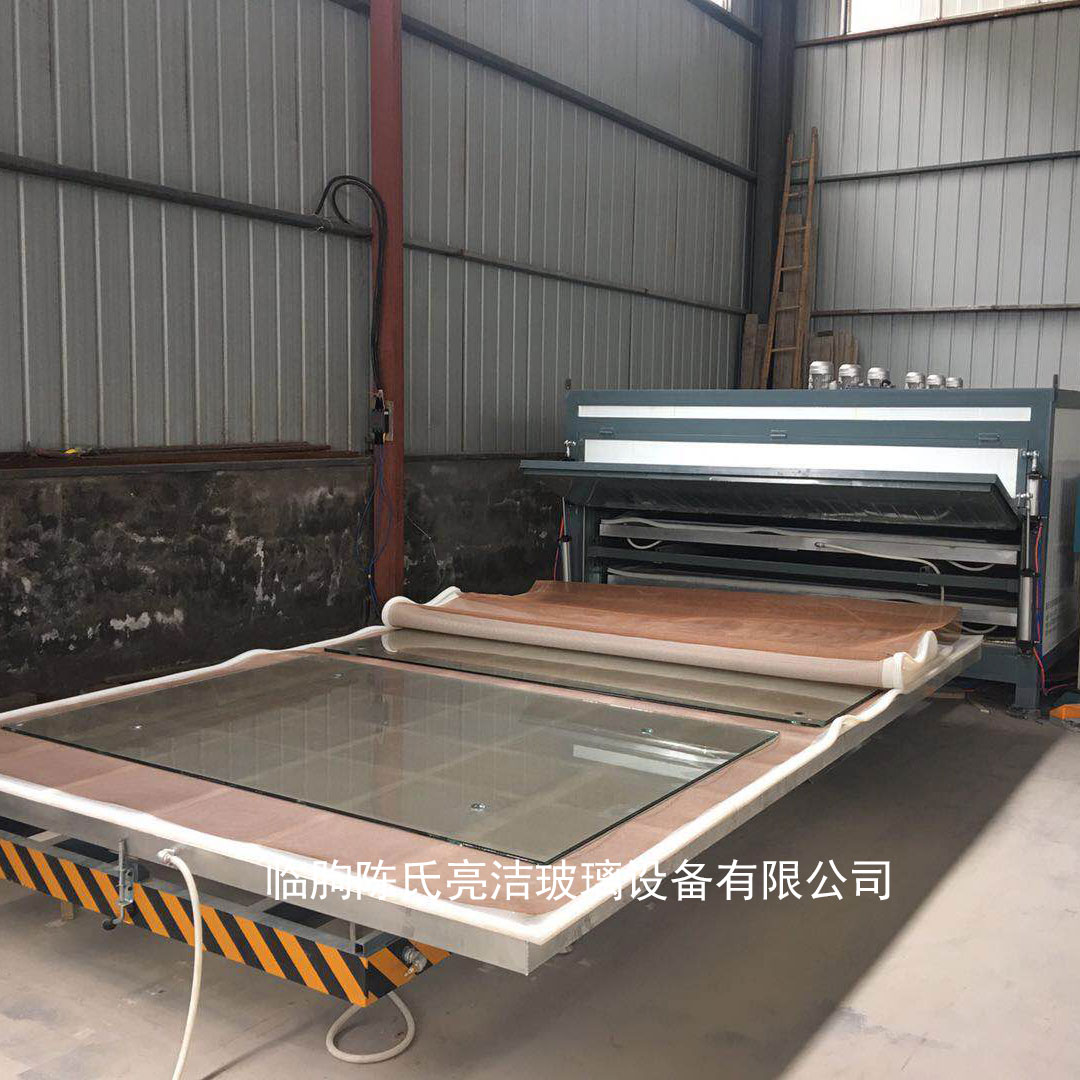 夾膠玻璃設(shè)備夾膠爐夾絲玻璃機(jī)械