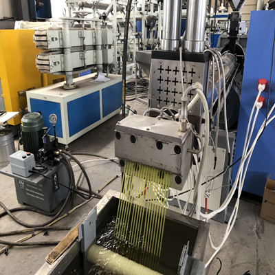 pe單階雙階造粒機設(shè)備生產(chǎn)線