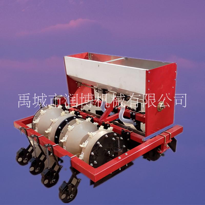 潤(rùn)博機(jī)械生產(chǎn)藥材沙糝苗木白芷蔬菜等播種機(jī)可以播上百種小顆粒