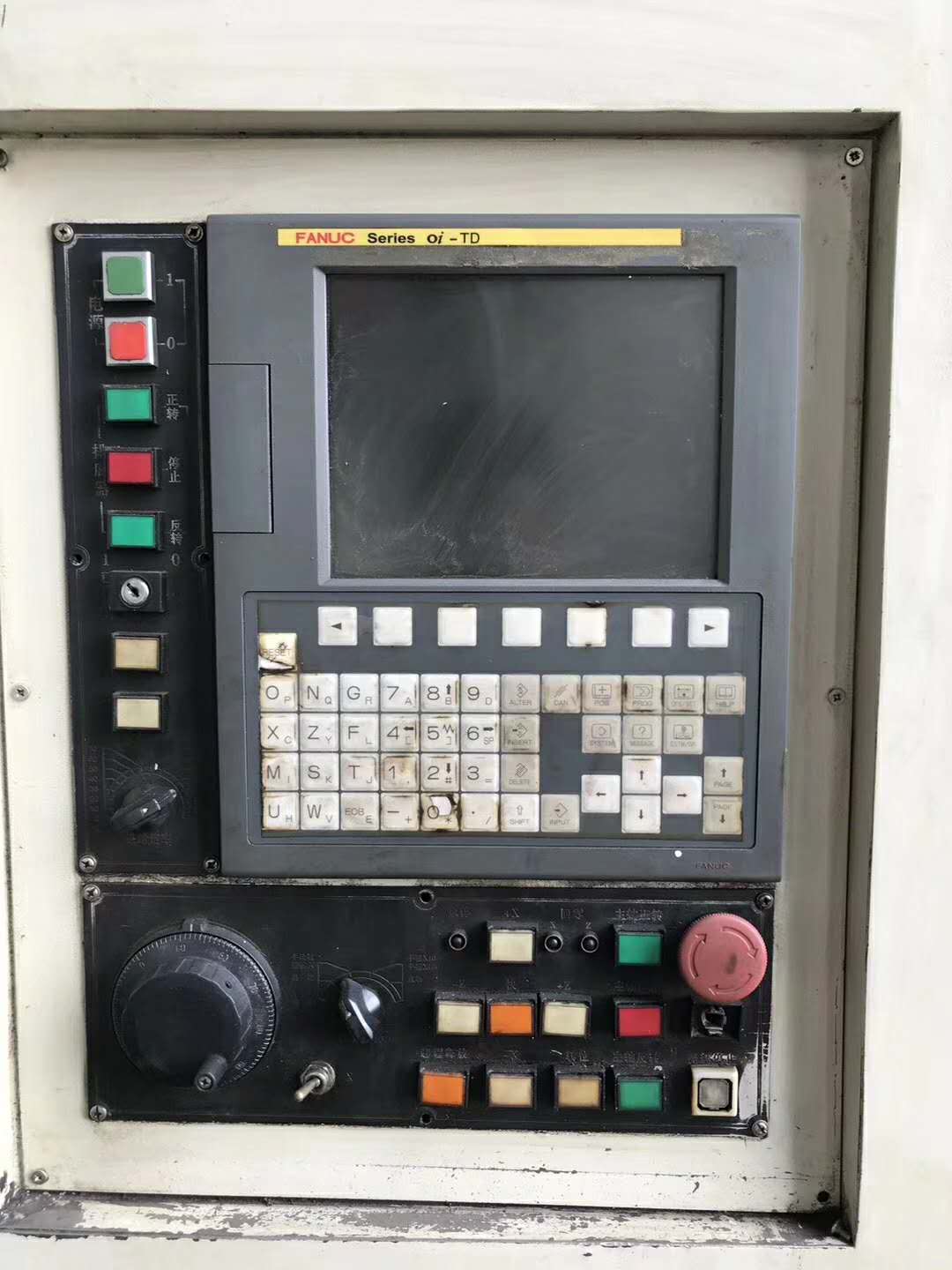 沈陽精益3250數(shù)控斜車，價格便宜，需要的抓緊聯(lián)系！