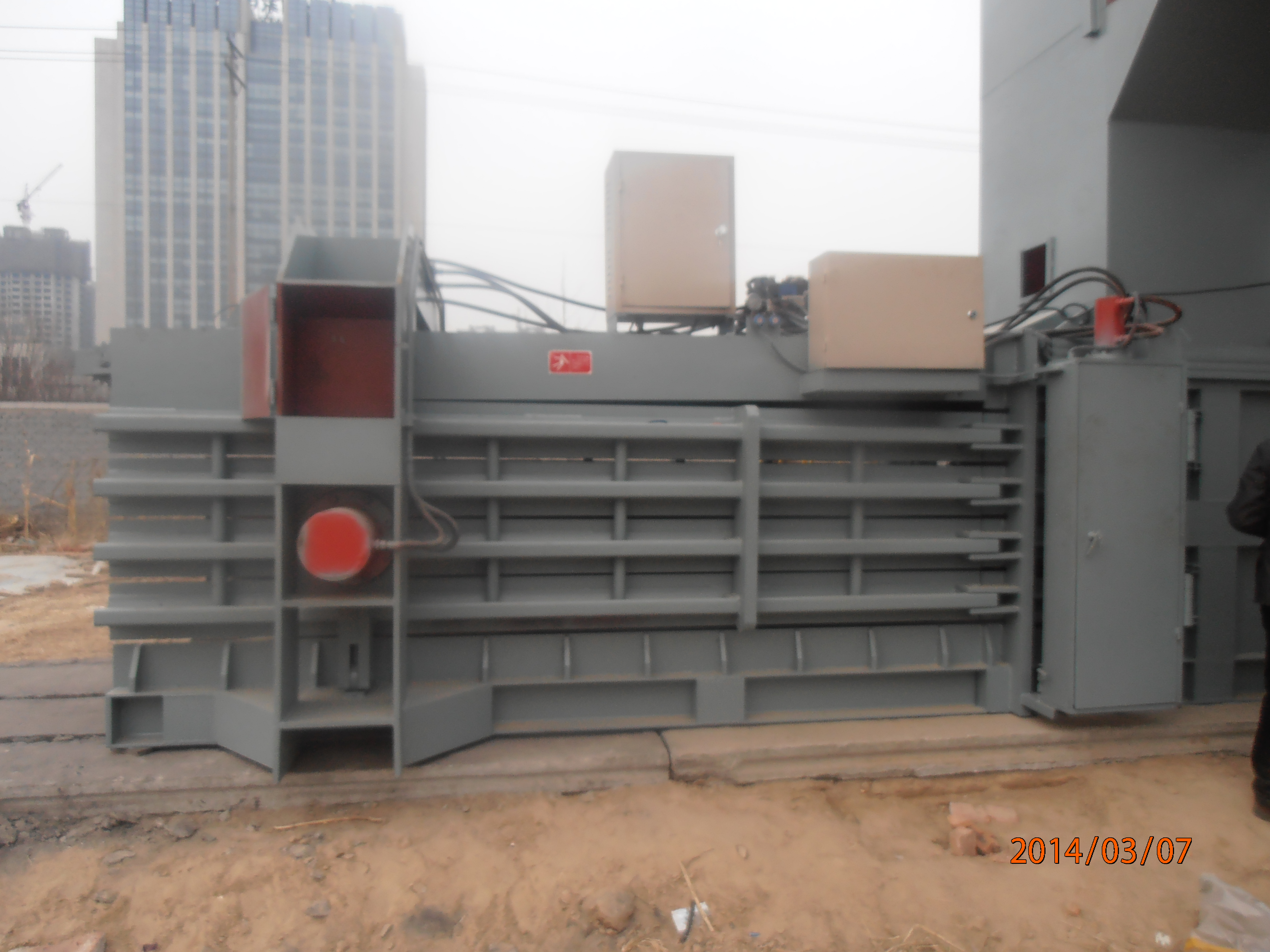 臥式打包機(jī)  廢紙打包機(jī) 液壓打包機(jī) 臥式大型垃圾廢料壓縮機(jī) 薄膜塑料廢紙打捆機(jī) 自動(dòng)打包機(jī)