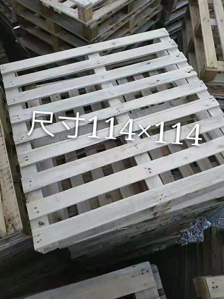 出售114×114cm實(shí)木托盤報(bào)價(jià)_價(jià)格【揚(yáng)中市山村木制品廠】