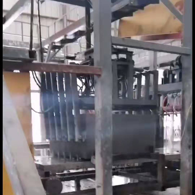 新型免蒸砌塊生產(chǎn)線 自動轉向免蒸砌塊切割鋸設備廠家定制