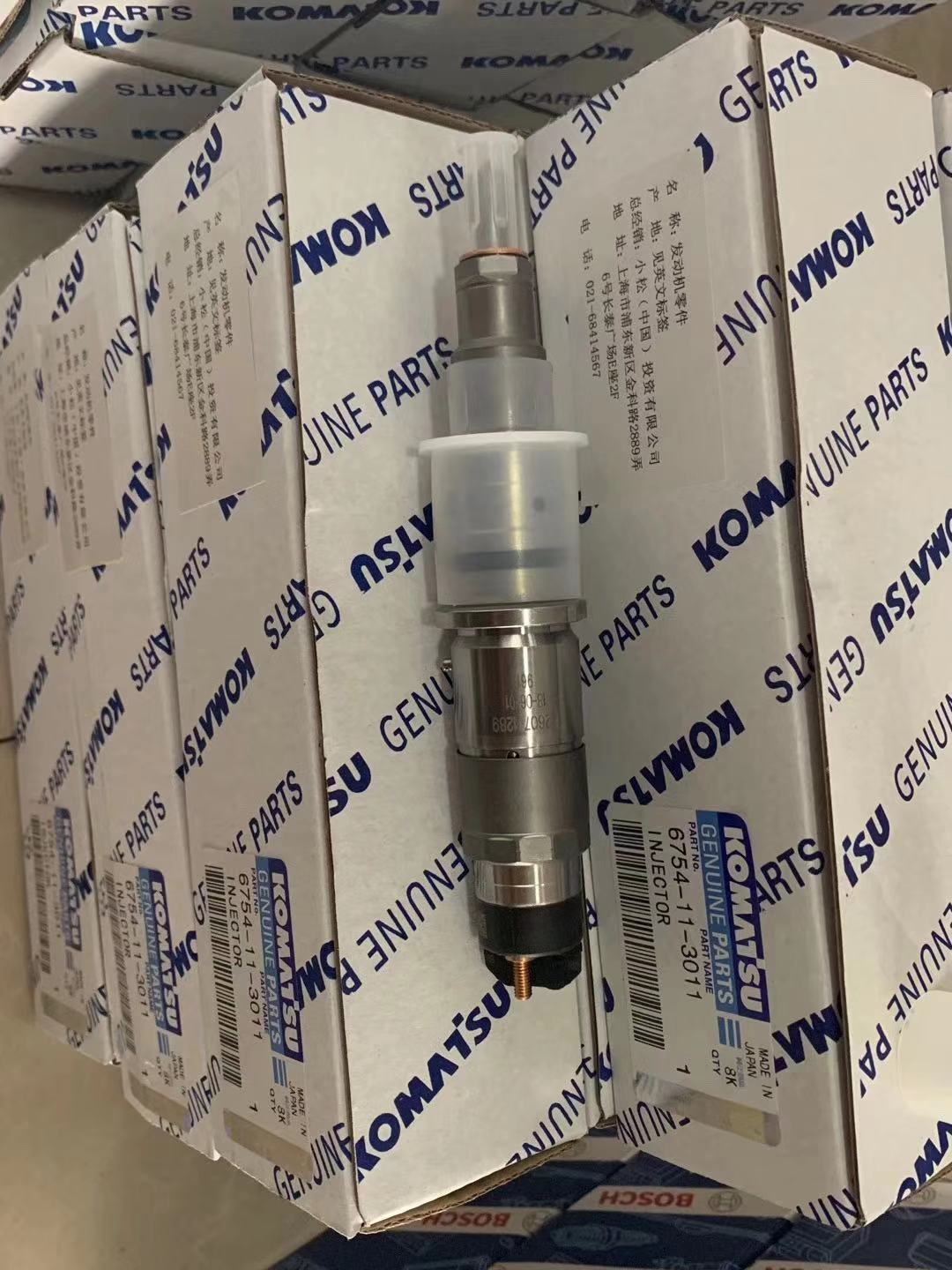 工程機械挖掘機KOMATSU小松S6D140-5共軌噴油器6261-11-3200