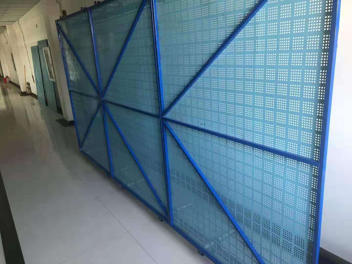 一般建筑爬架網(wǎng) 爬架網(wǎng)片 沖孔爬架網(wǎng)的參數(shù)