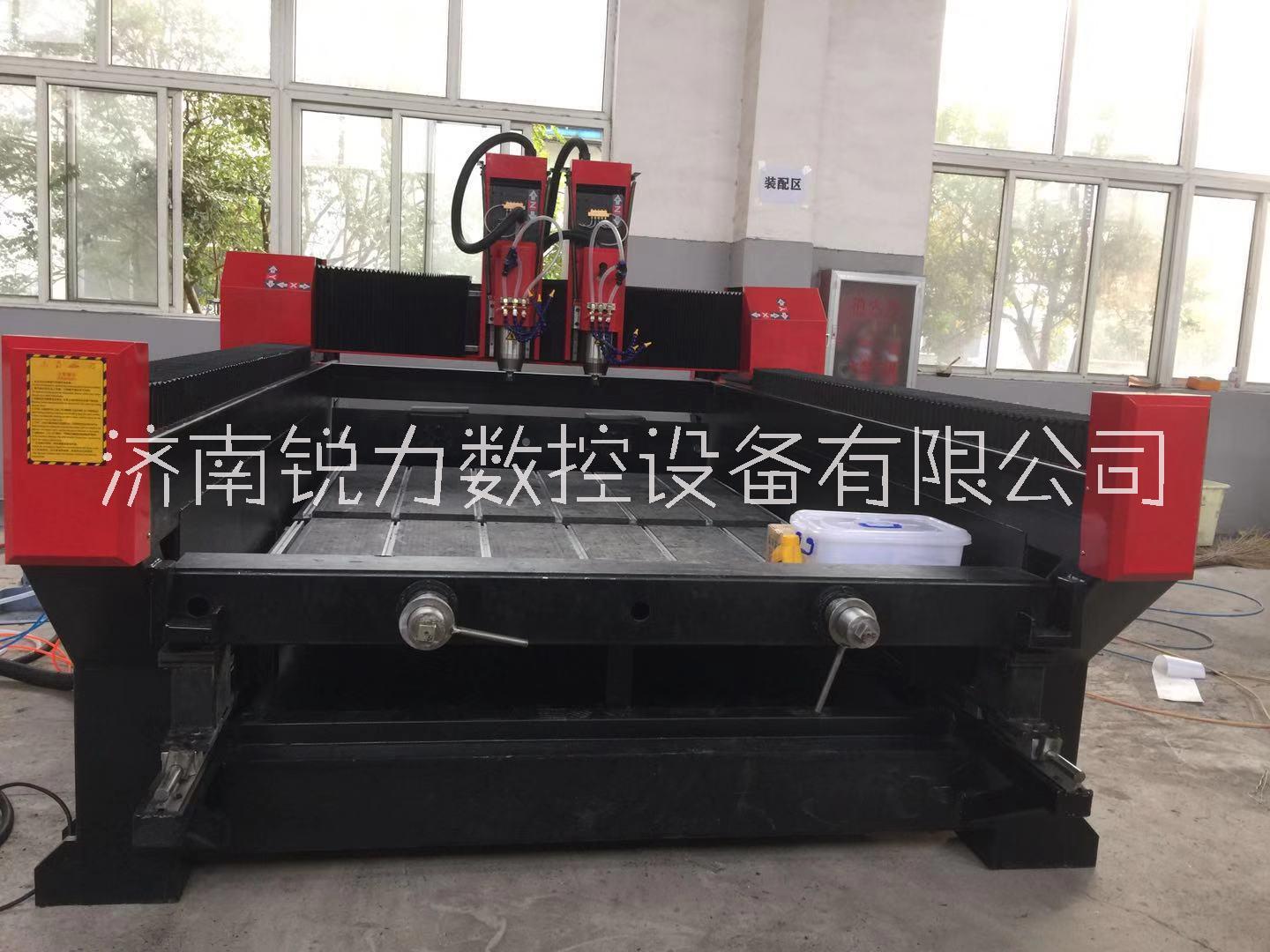 1825雙頭獨立雙旋轉石材雕刻機 云南石材門堆雕刻機   青海墓碑龍柱雕刻機