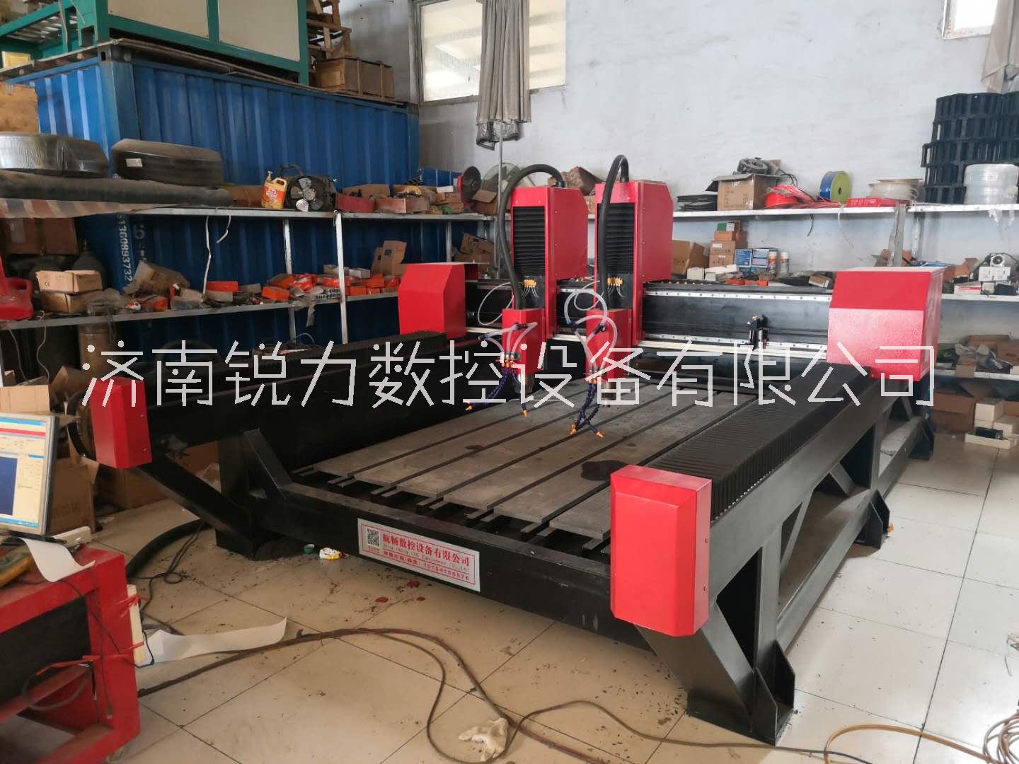 1825雙頭石材激光影雕一體機(jī) 墓碑人物頭像影雕雕刻機(jī) 石材激光影雕一體機(jī)報(bào)價(jià)