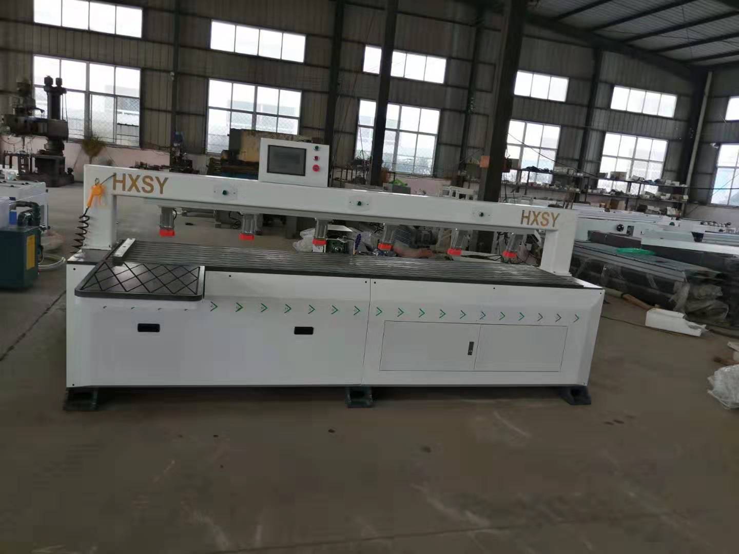 板式家具數(shù)控打側(cè)孔設(shè)備