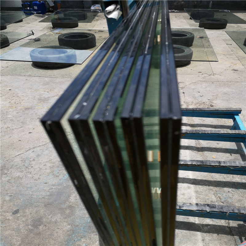 東莞夾膠玻璃廠 供應(yīng)8+8鋼化夾膠玻璃