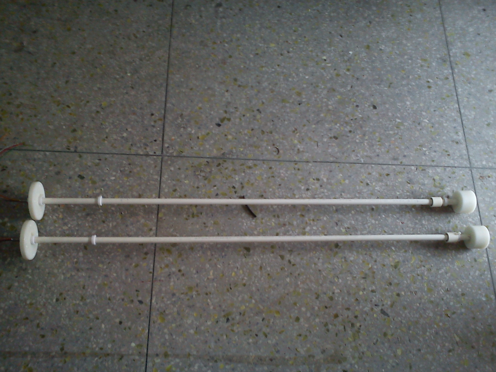 東莞長螺牙式浮球液位開關(guān)   批發(fā) 價格 東莞市馳誠電子有限公司   東莞長螺紋浮球液位開關(guān)