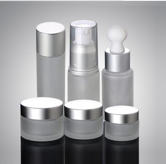 現(xiàn)貨供應(yīng) 30ML精華素蒙砂玻璃瓶 分裝瓶 滴管瓶 玻璃瓶直圓瓶廠家