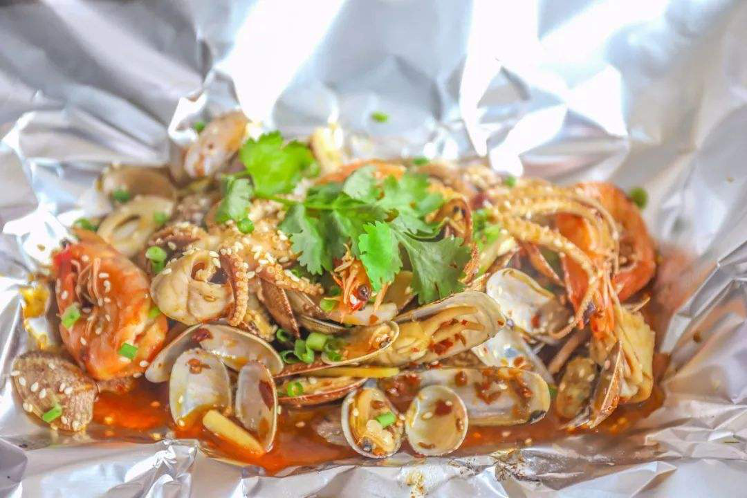 錫紙燒烤長沙燒烤錫紙燒烤技術(shù)錫紙烤魚錫紙燒烤曾食坊錫紙燒烤技術(shù)培訓班