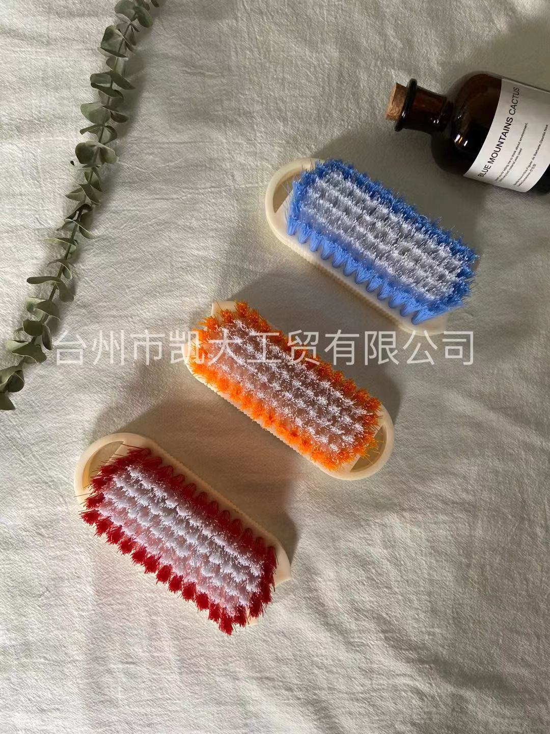 臺州市廠家批發(fā)洗衣刷 衣服軟毛清潔刷子價格 衣服清潔刷廠家